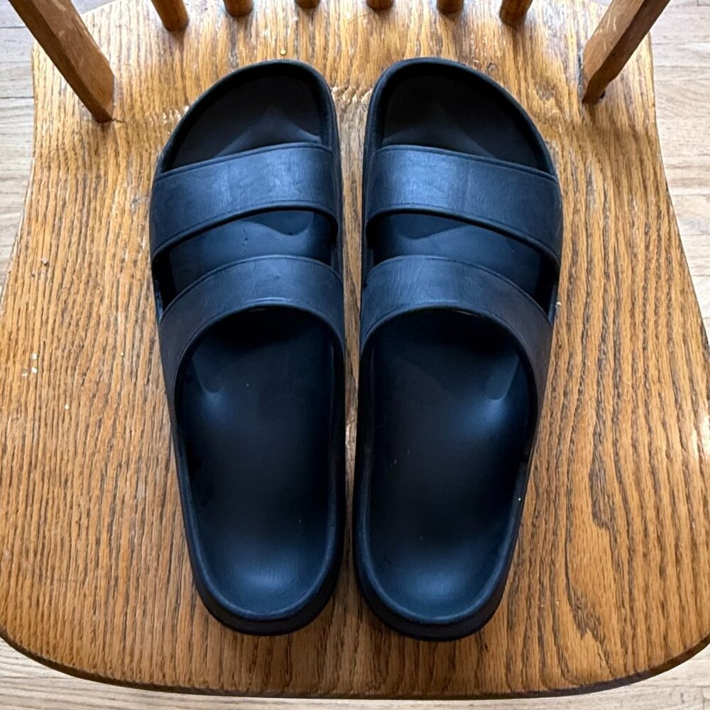 Old Navy Partially Plant-Based Slide Sandals - Black